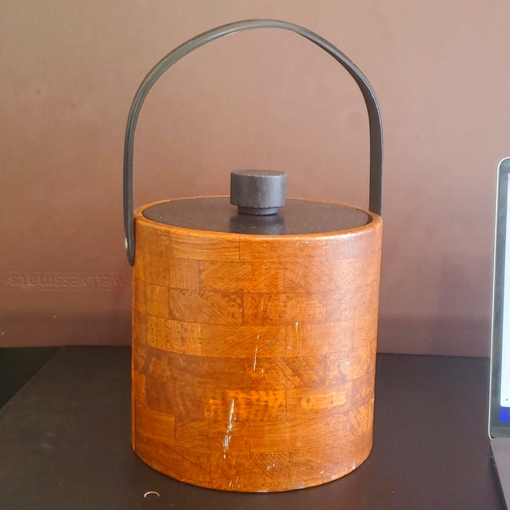 Irvinware Ice Bucket